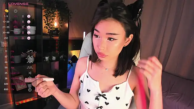 sensualily online show from 11-14-25, 03:33