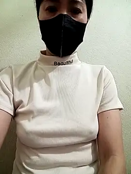 Snapshot of YunLem chatting on 02-17-25, 11:44 YunLem online show from 02-17-25, 11:44