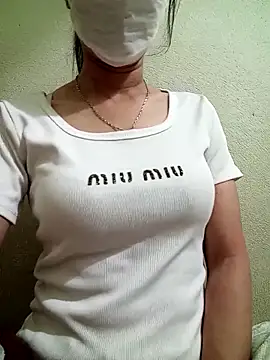 Snapshot of YunLem chatting on 03-06-25, 02:40 YunLem online show from 03-06-25, 02:40