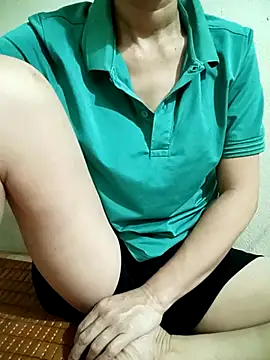 Snapshot of YunLem chatting on 09-17-25, 04:25 YunLem online show from 09-17-25, 04:25