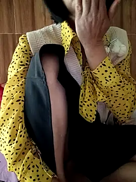 Snapshot of YunLem chatting on 11-20-25, 06:13 YunLem online show from 11-20-25, 06:13