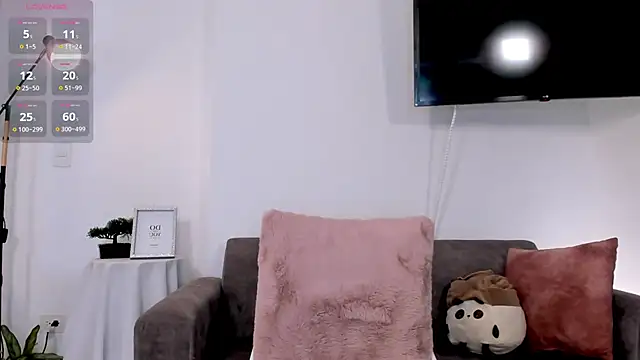 Hannaos online show from 12-16-24, 12:49