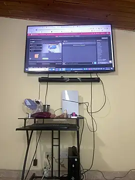 scarlet tommy online show from 04-14-26, 07:42