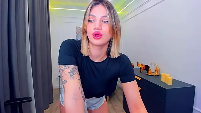 SelenaeMoore online show from 03-16-26, 03:45