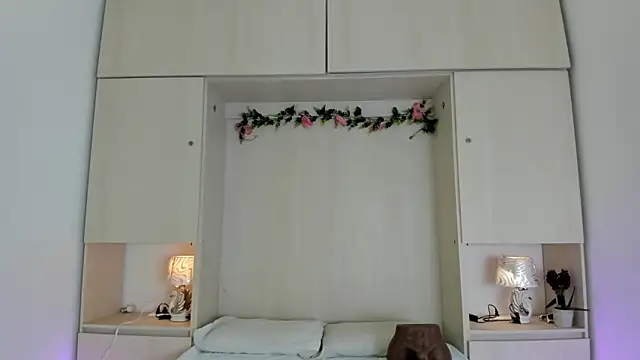 KendallRosse1 online show from 03-11-26, 12:11