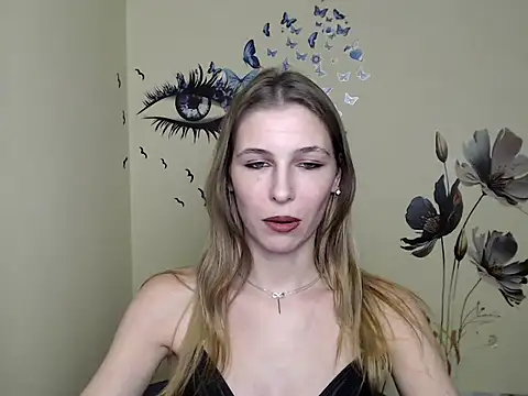 Snapshot of StrangerGi chatting on 12-14-24, 01:17 StrangerGi online show from 12-14-24, 01:17