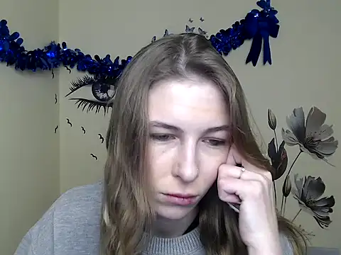 Snapshot of StrangerGi chatting on 01-04-25, 01:10 StrangerGi online show from 01-04-25, 01:10