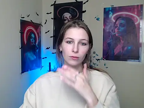 Snapshot of StrangerGi chatting on 11-25-25, 04:56 StrangerGi online show from 11-25-25, 04:56