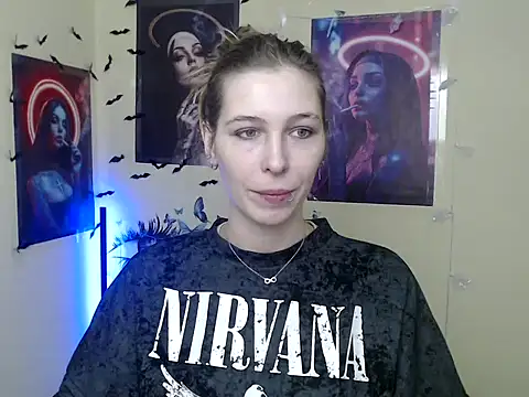 Snapshot of StrangerGi chatting on 12-18-25, 07:03 StrangerGi online show from 12-18-25, 07:03