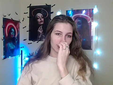 Snapshot of StrangerGi chatting on 12-19-25, 07:04 StrangerGi online show from 12-19-25, 07:04