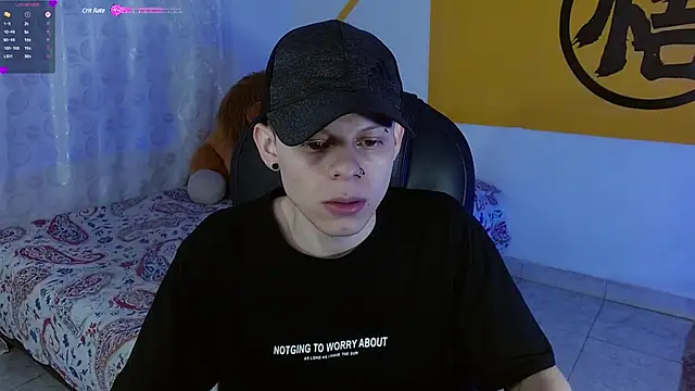 Snapshot of Matthew_Boy_ chatting on 12-11-24, 04:07 Matthew Boy online show from 12-11-24, 04:07