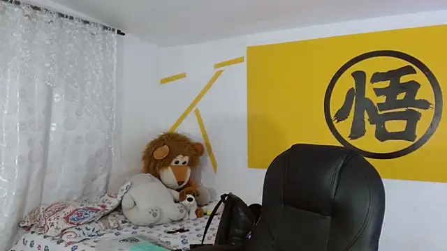 Snapshot of Matthew_Boy_ chatting on 12-14-24, 05:07 Matthew Boy online show from 12-14-24, 05:07