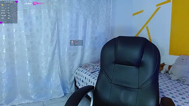 Snapshot of Matthew_Boy_ chatting on 12-20-24, 12:38 Matthew Boy online show from 12-20-24, 12:38