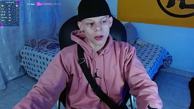 Snapshot of Matthew_Boy_ chatting on 12-29-24, 06:14 Matthew Boy online show from 12-29-24, 06:14