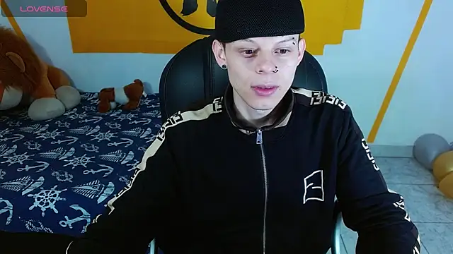 Snapshot of Matthew_Boy_ chatting on 01-30-25, 11:44 Matthew Boy online show from 01-30-25, 11:44