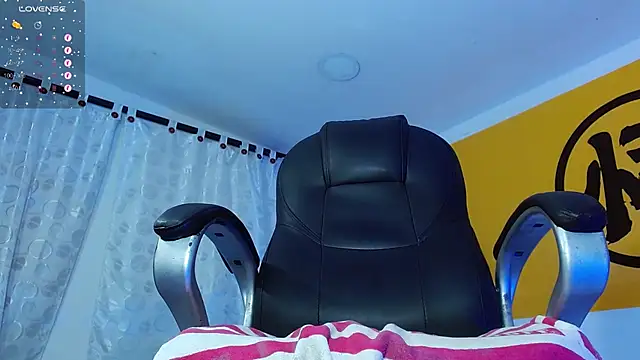 Snapshot of Matthew_Boy_ chatting on 02-09-25, 04:07 Matthew Boy online show from 02-09-25, 04:07