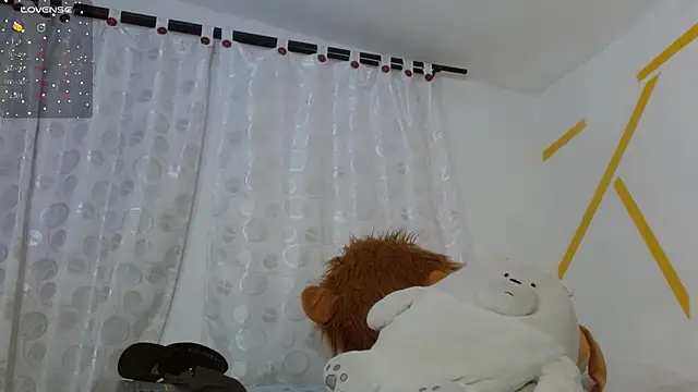 Snapshot of Matthew_Boy_ chatting on 02-18-25, 08:16 Matthew Boy online show from 02-18-25, 08:16