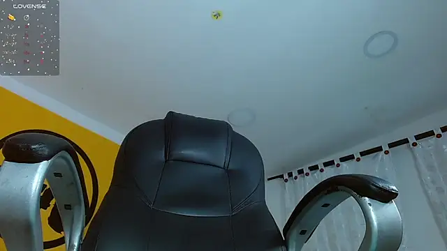 Snapshot of Matthew_Boy_ chatting on 02-27-25, 05:45 Matthew Boy online show from 02-27-25, 05:45