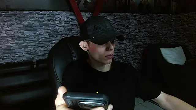 Snapshot of Matthew_Boy_ chatting on 03-06-25, 07:54 Matthew Boy online show from 03-06-25, 07:54