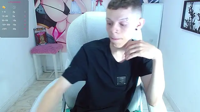 Snapshot of Matthew_Boy_ chatting on 03-15-25, 08:32 Matthew Boy online show from 03-15-25, 08:32