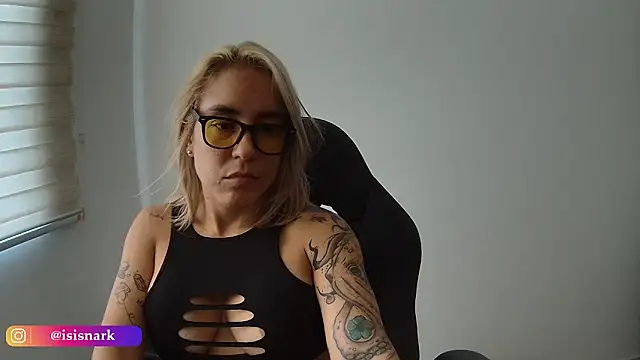 Isis69  online show from 10-31-25, 09:16