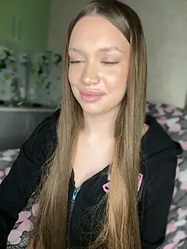 Snapshot of bunnyrich chatting on 02-22-25, 12:05 bunnyrich online show from 02-22-25, 12:05