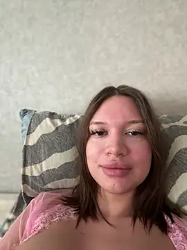 Snapshot of bunnyrich chatting on 03-22-25, 09:45 bunnyrich online show from 03-22-25, 09:45