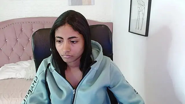 shaneelle online show from 11-10-25, 03:05