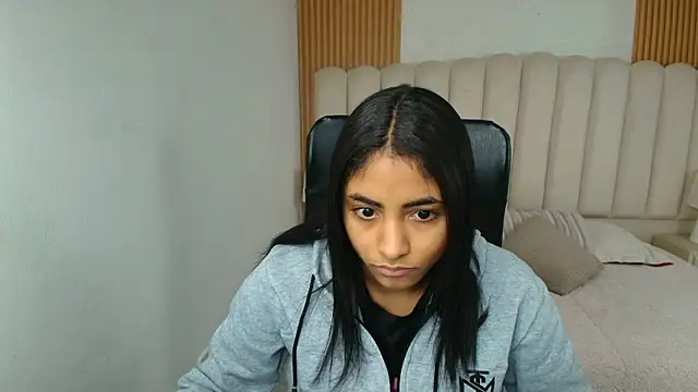 shaneelle online show from 03-07-26, 03:03