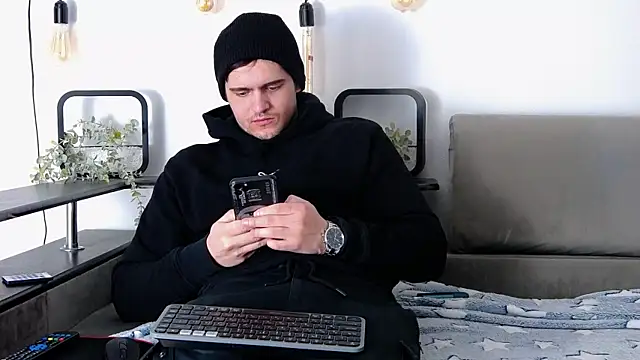 CarterCole online show from 02-23-25, 07:33