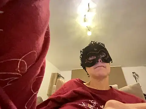 Marilou1983 online show from 04-15-26, 08:31