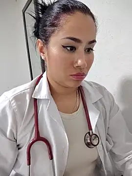 Snapshot of Sweet__Nurse1 chatting on 03-18-25, 05:52 Sweet Nurse1 online show from 03-18-25, 05:52