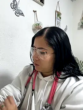 Snapshot of Sweet__Nurse1 chatting on 10-12-25, 04:06 Sweet Nurse1 online show from 10-12-25, 04:06