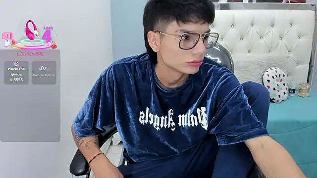 Noha scott online show from 04-10-26, 10:36