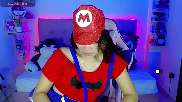 Snapshot of Kylie_brokee chatting on 03-03-25, 09:05 Kylie brokee online show from 03-03-25, 09:05