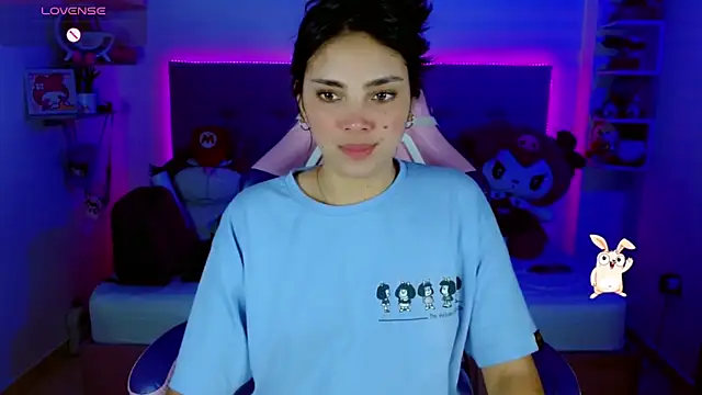 Snapshot of Kylie_brokee chatting on 03-08-25, 04:23 Kylie brokee online show from 03-08-25, 04:23