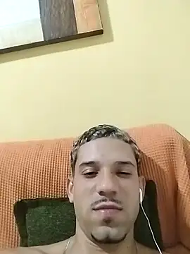 Snapshot of brancocarioca chatting on 03-21-26, 04:28 brancocarioca online show from 03-21-26, 04:28