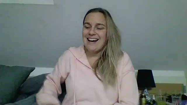 scrummymummy2 online show from 01-08-26, 10:01