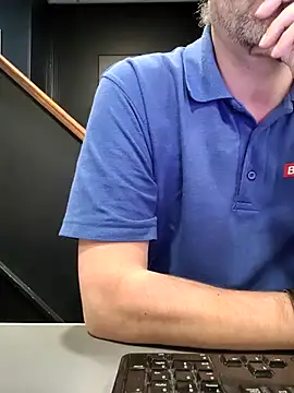 JulianJ50 online show from 12-05-25, 08:49