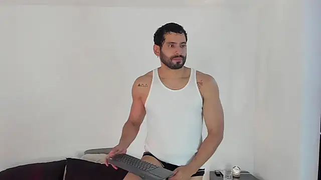 Dereck vega online show from 09-09-25, 08:52
