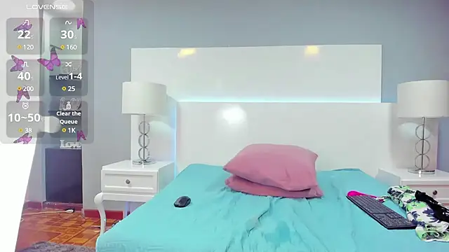 Nahiajhonson  online show from 01-25-25, 06:35