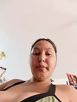SamaraJay1 online show from 07-28-26, 03:21