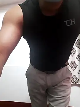 Guyinshortss online show from 04-01-26, 08:17