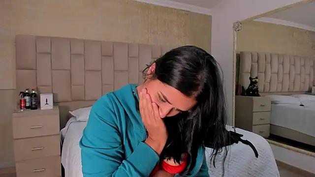 EmmaTorres  online show from 02-04-25, 01:13