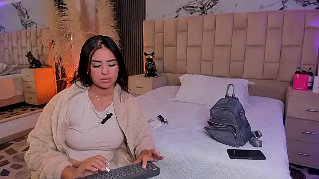 EmmaTorres  online show from 02-01-26, 10:08