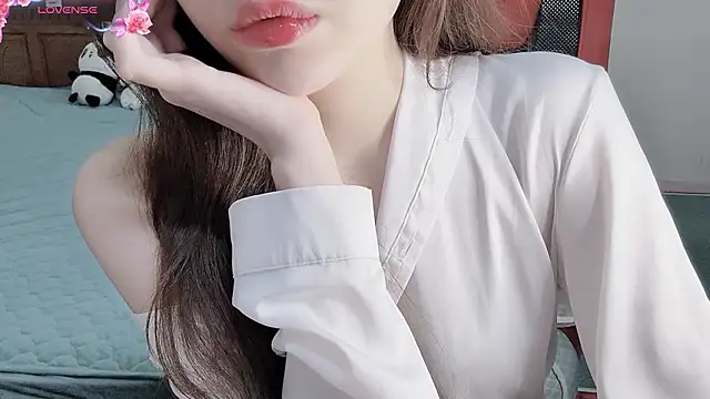 TrinhH Nabbi online show from 03-17-26, 01:03