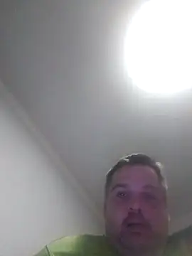 Snapshot of Ronny2510 chatting on 01-02-25, 08:13 Ronny2510 online show from 01-02-25, 08:13