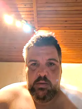 Snapshot of Ronny2510 chatting on 02-27-25, 10:31 Ronny2510 online show from 02-27-25, 10:31