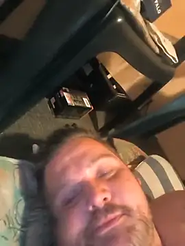 Snapshot of Ronny2510 chatting on 11-03-25, 09:27 Ronny2510 online show from 11-03-25, 09:27