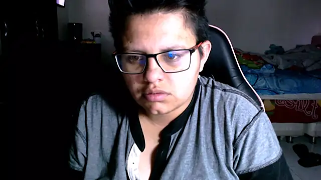 tatsumi nao online show from 11-11-25, 05:07